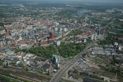 Debata o wpływie członkostwa Polski w Unii Europejskiej na rozwój obszaru metropolitalnego Poznania i kształtowanie jego charakteru na tle innych obszarów metropolitalnych w Europie